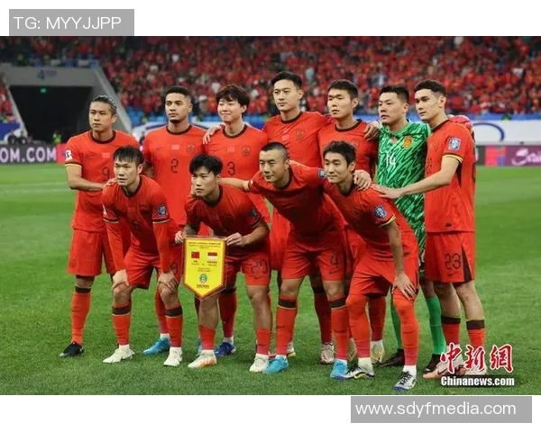 广州足球队在世界杯预选赛中以51分稳居积分榜首位展现强劲实力 广州足球队在世界杯预选赛中以51分稳居积分榜首位展现强劲实力