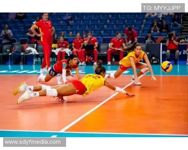 成都排球队在欧锦赛中的战术表现分析与点评