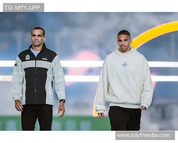 当红女星与足球明星的跨界合作与精彩瞬间盘点