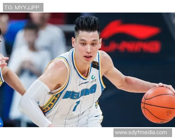 广州篮球队在选拔赛中以75分稳居积分榜首位，展现强劲实力