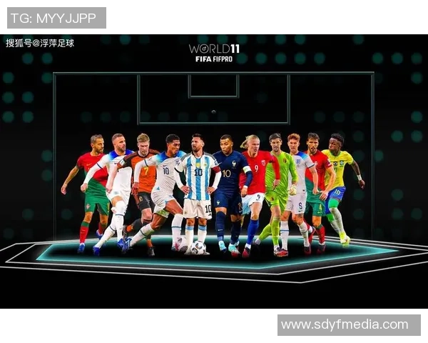 历届最佳阵容足球明星回顾与分析探讨各时代传奇球员的辉煌成就